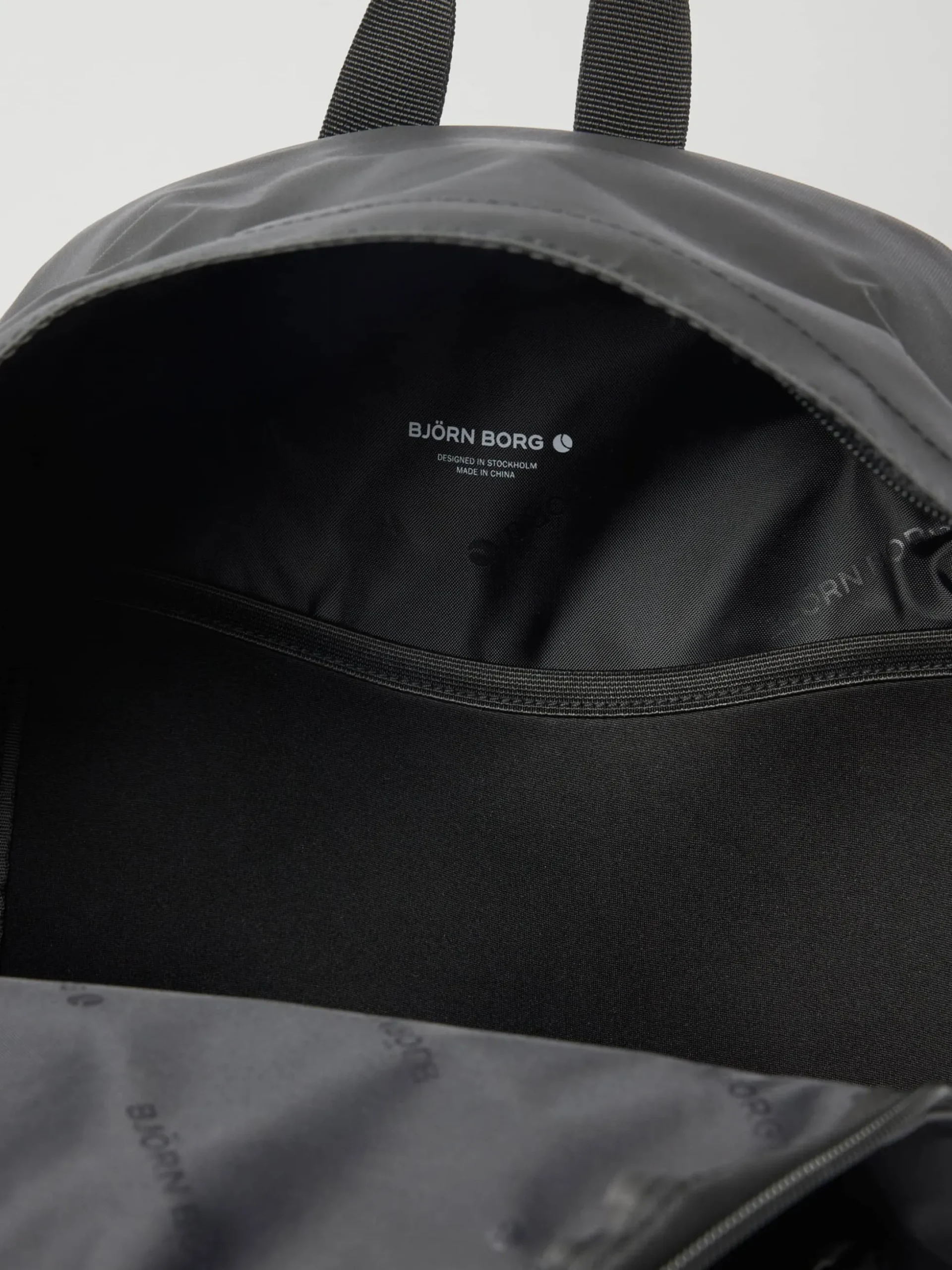 Core Coated Street Backpack 30L
