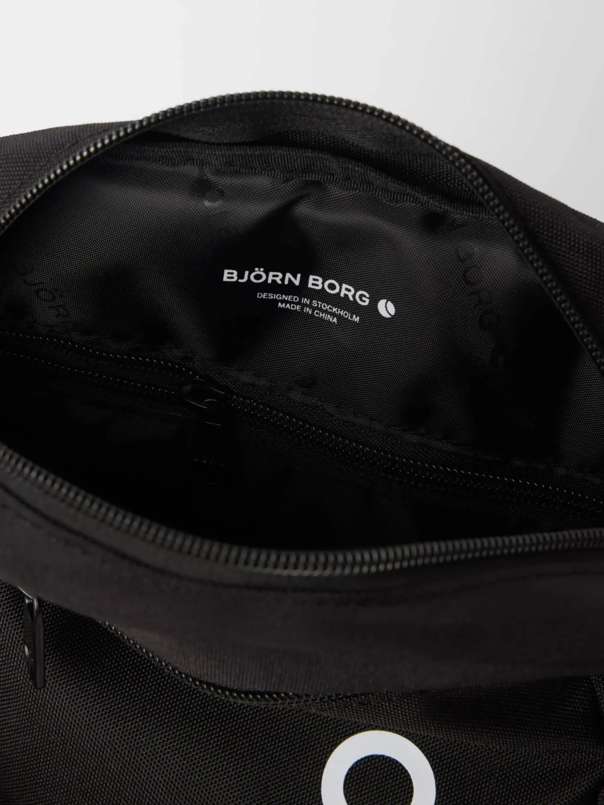 Core Crossover Bag 1,7L