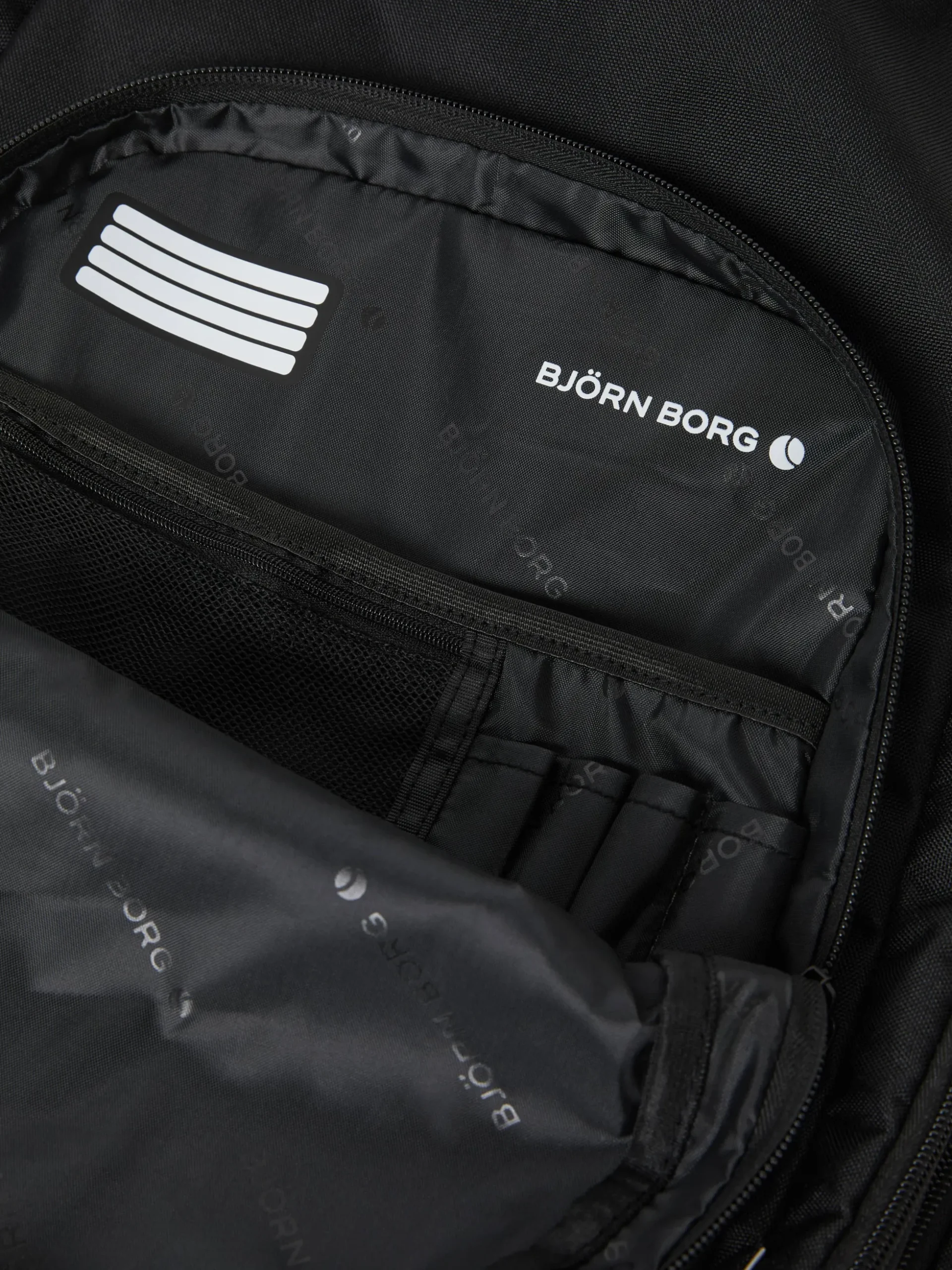 Core Curve Backpack 27L