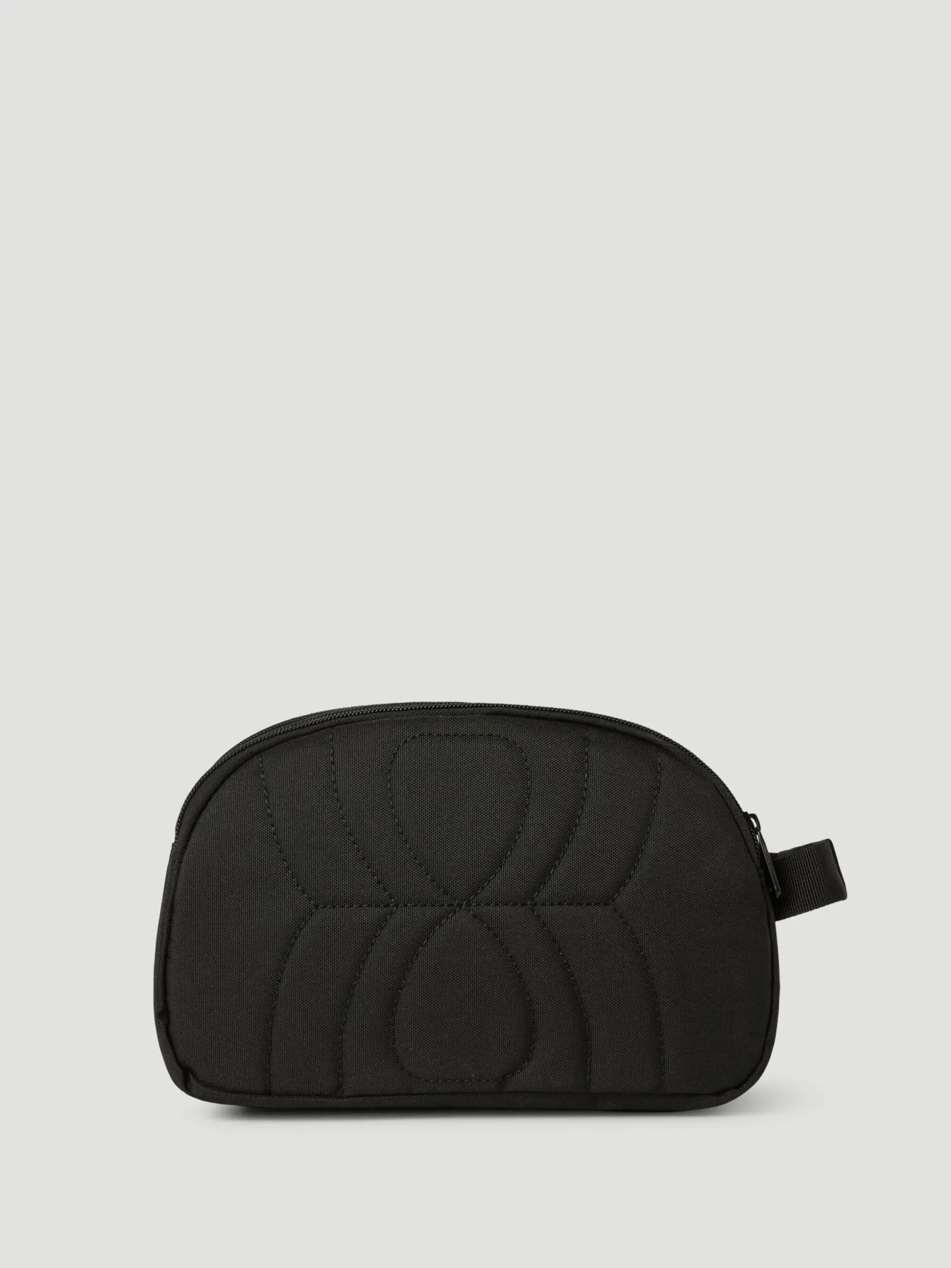 Core Wash Bag Standing