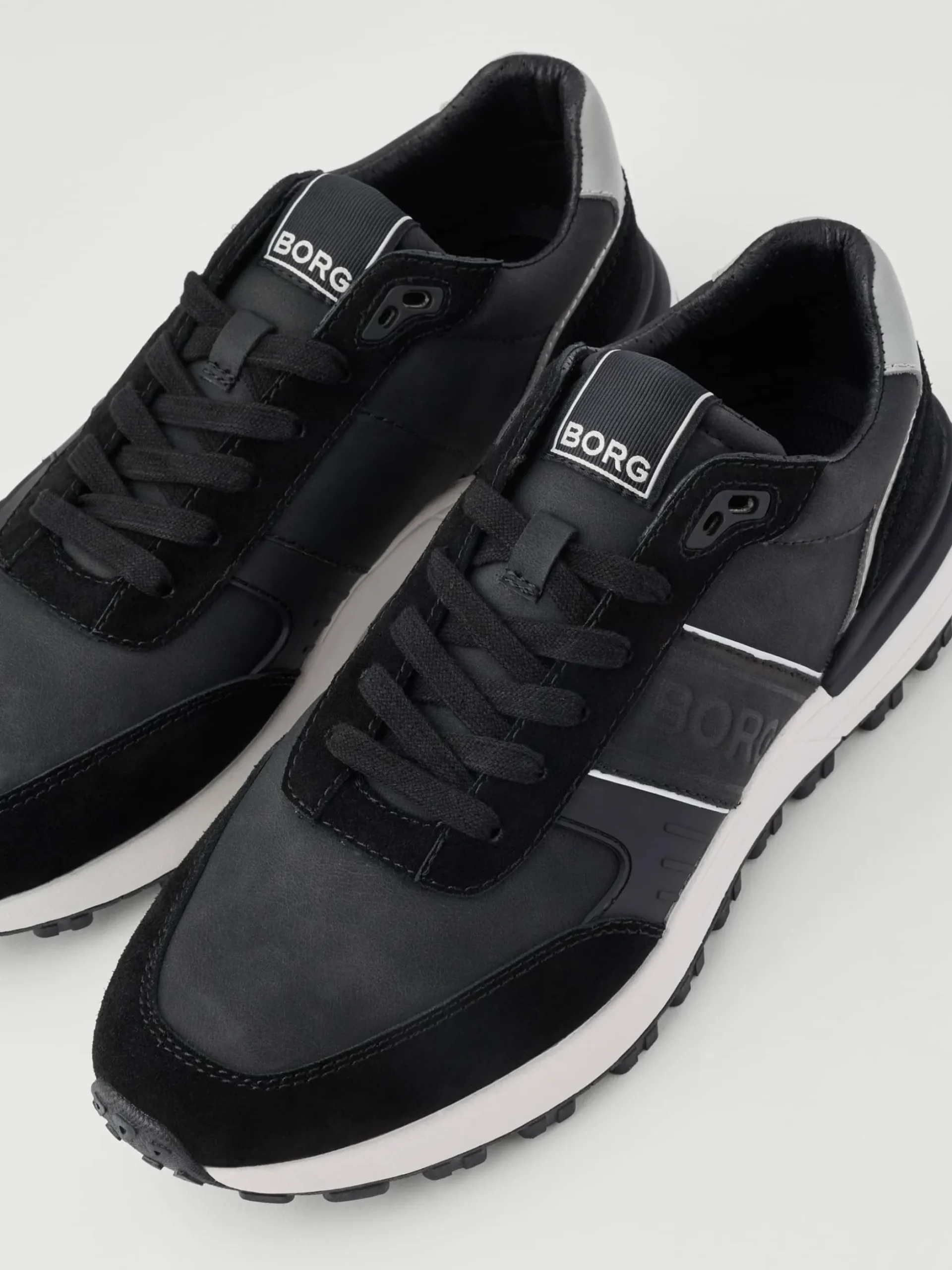 Men's Pace Nubuck Sneakers