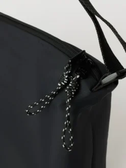 Studio Active Shoulder Bag 20L