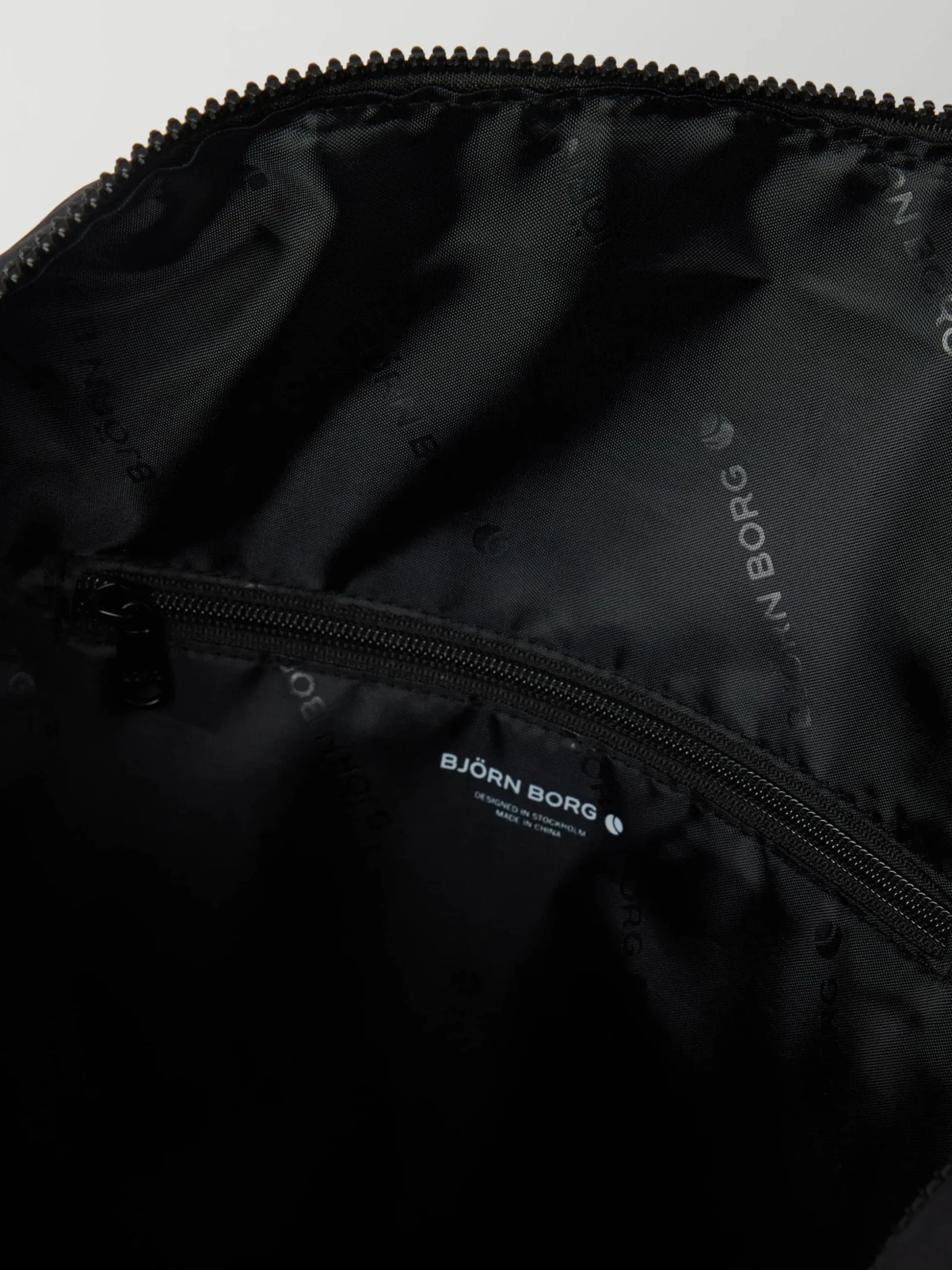 Studio Active Sports Bag 25L