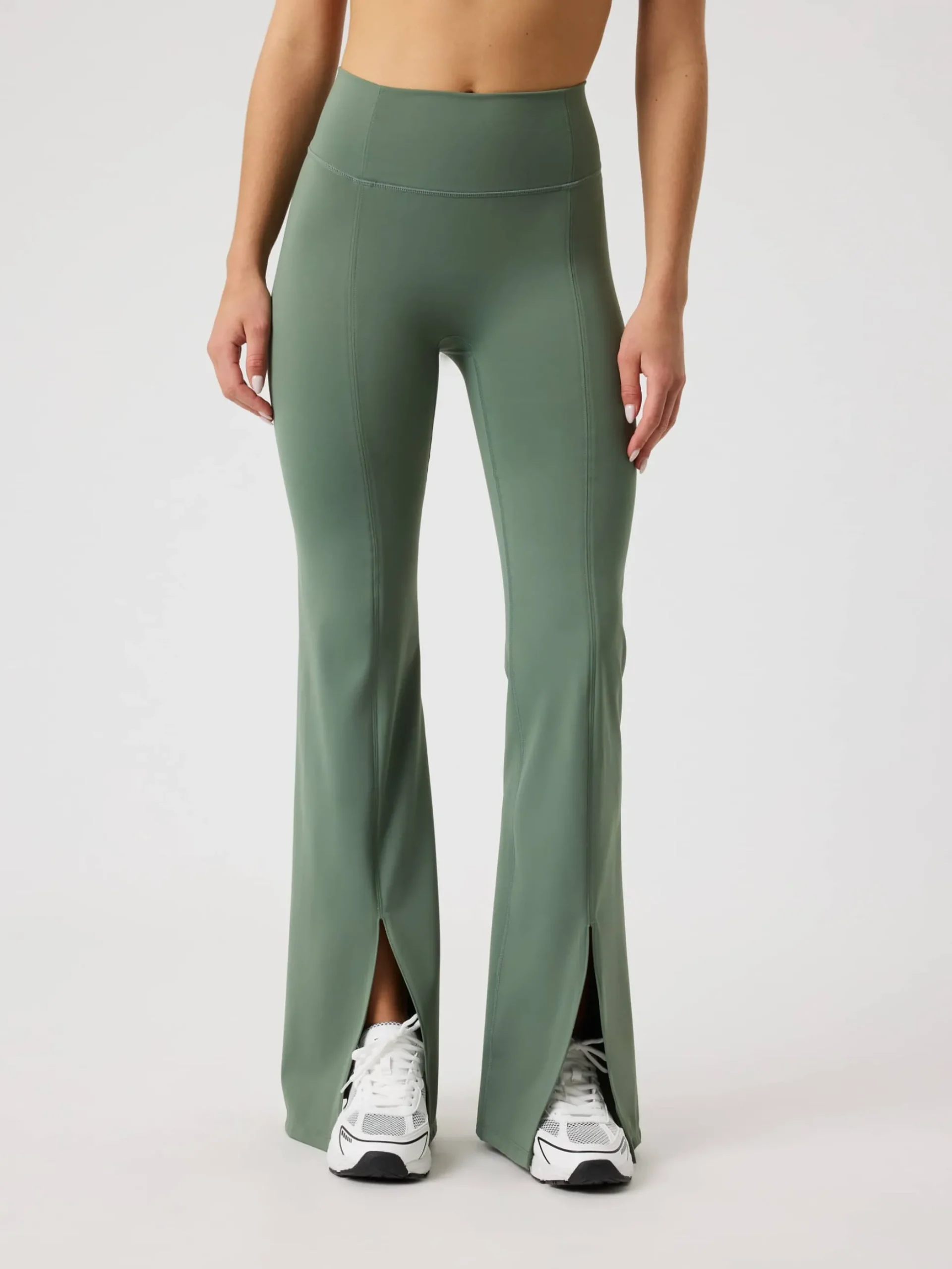 Studio Flared Slit Tights