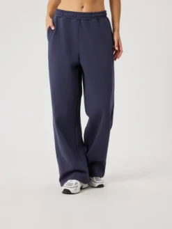 Studio Oversized Straight Sweatpants