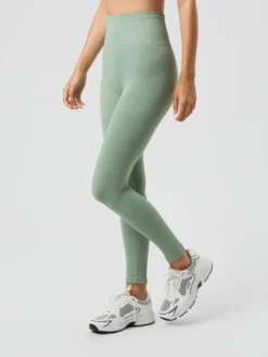 Studio Seamless Ribbed Tights