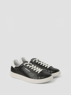 Unisex Deuce Sneakers