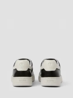 Unisex Deuce Sneakers