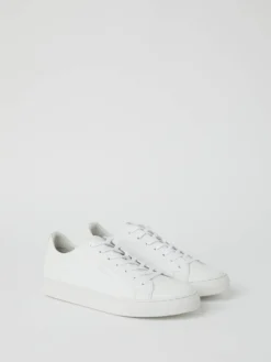 Women's Classic Leather Sneakers