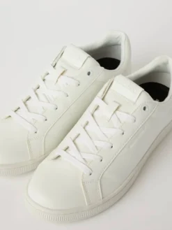 Women's Deuce Sneakers (T305)